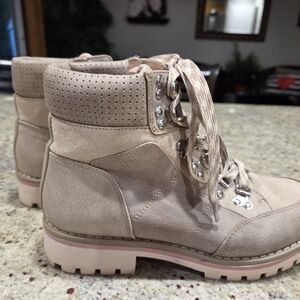 Gray/Beige Lace-Up Hiking Boots